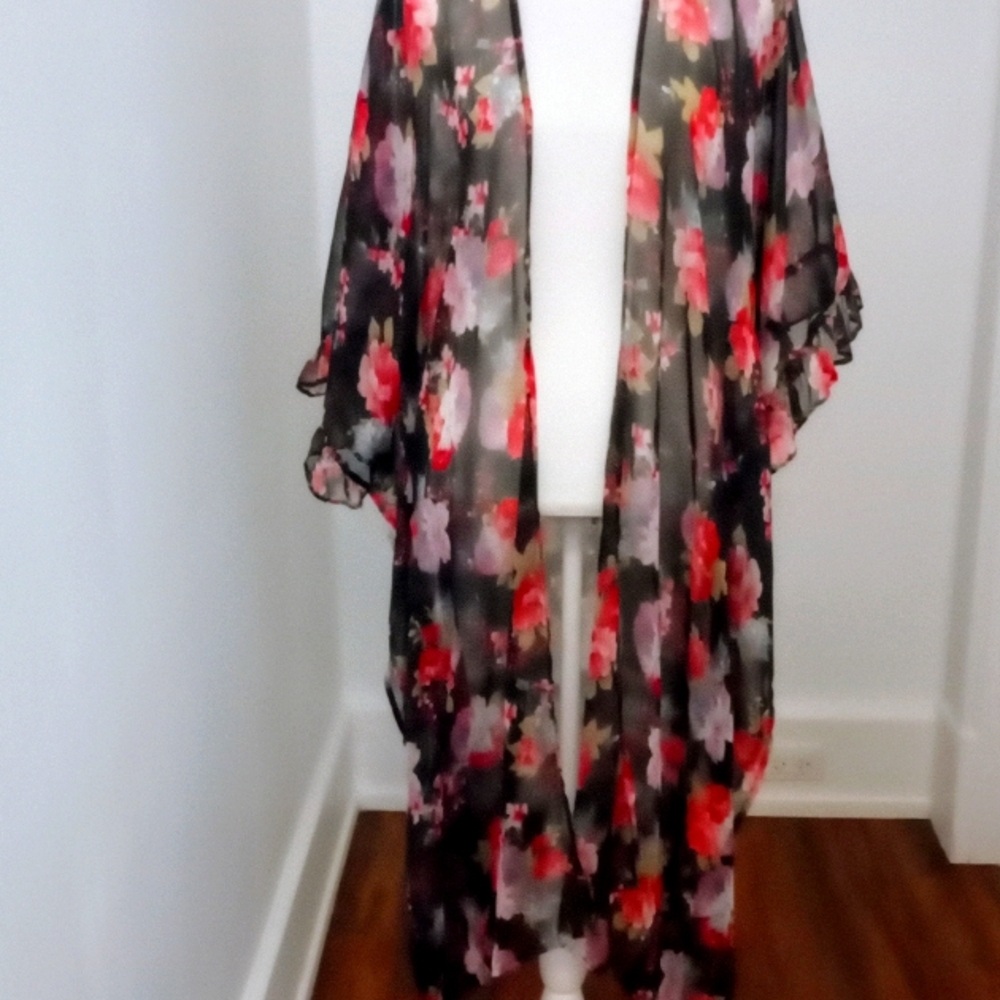 Floral kimono/ duster